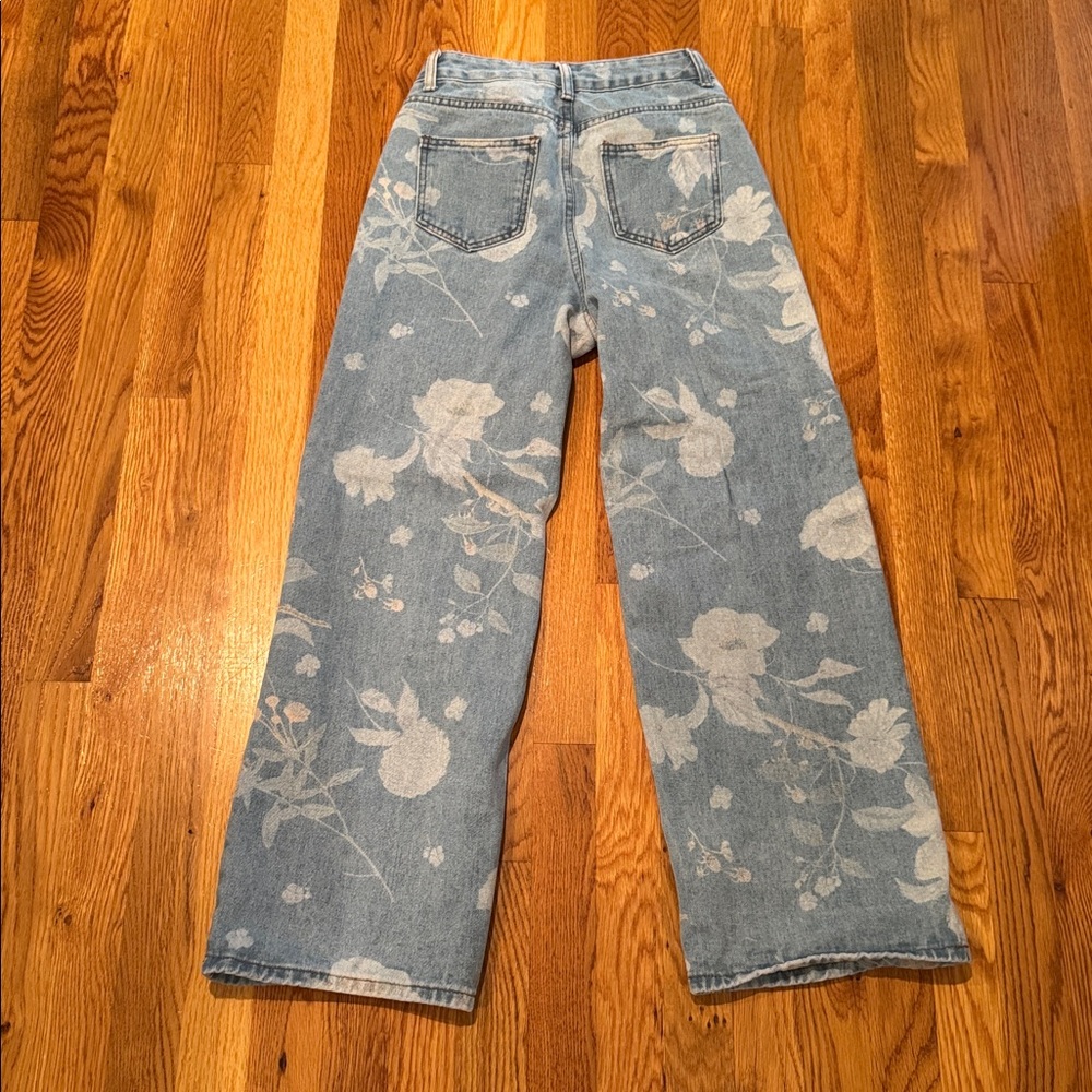 Floral Patterned Blue Jeans - Picture 8 of 9
